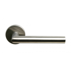 DOOR HANDLE 






 8200 ROOSTEVABA